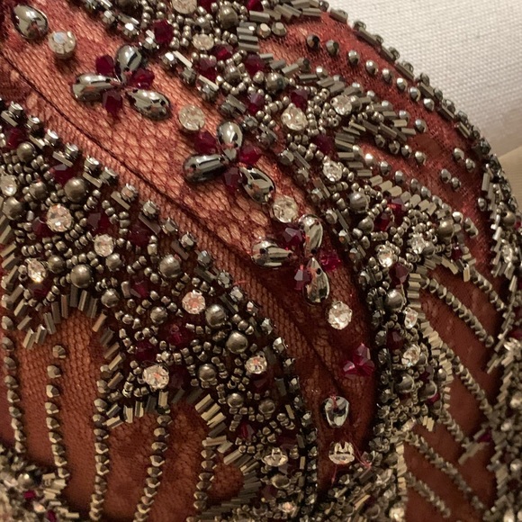 Brand Designer: LUCCI LU Burgundy long beaded dress - Picture 12 of 15